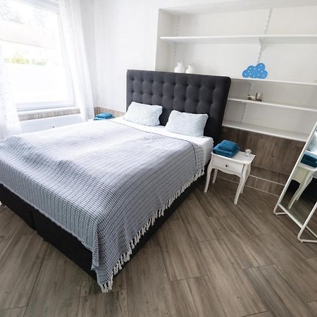 Gemuetliches Apartment In 新维德 外观 照片