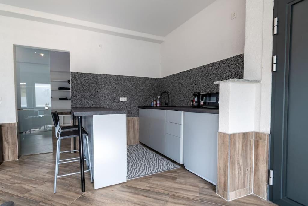 Gemuetliches Apartment In 新维德 外观 照片