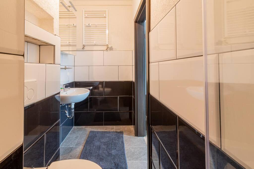 Gemuetliches Apartment In 新维德 外观 照片